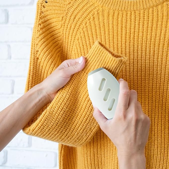 Reusable Lint Rollers, Pet Hair Remover for Laundry, Mini Portable Lint Roller Extra Sticky for Furniture, Bedding,Couch, Carpet and Clothing (Green)