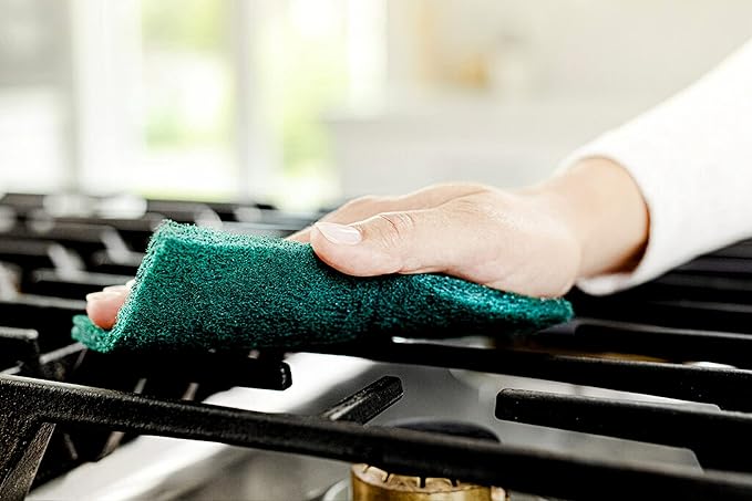 Scotch-Brite Heavy Duty Scour Pads, Great for The Kitchen, Garage and Outdoors, 8 Pads (Pack of 2)